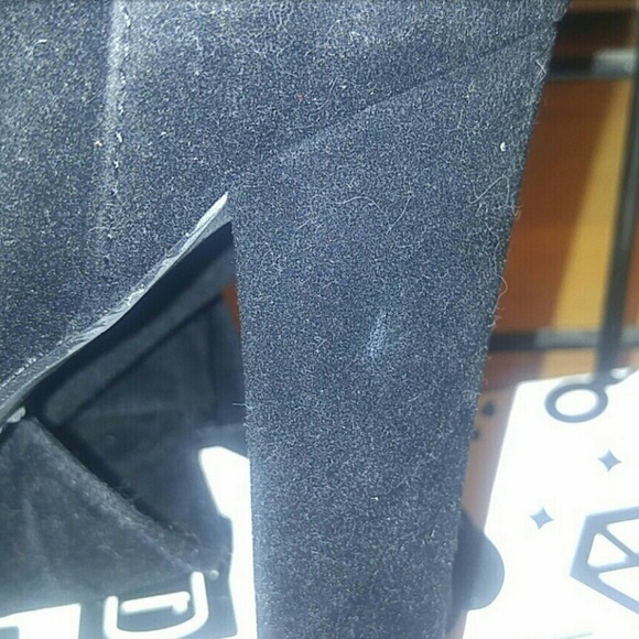 Heeled boots - Picture 3 of 3